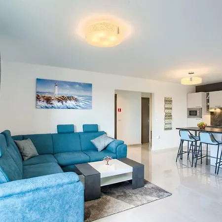 Apartment N Pula