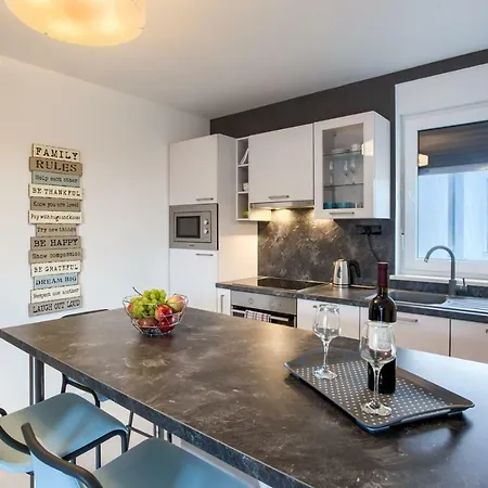 Apartamento N Pula